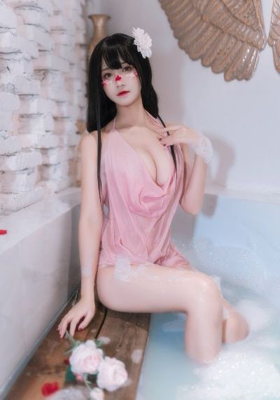 欧美羽绒服街拍男款_4K日韩电影在线