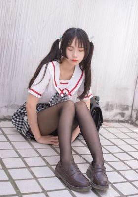欧美恋脚深喉mp4_高清完整无删减高清视频播放